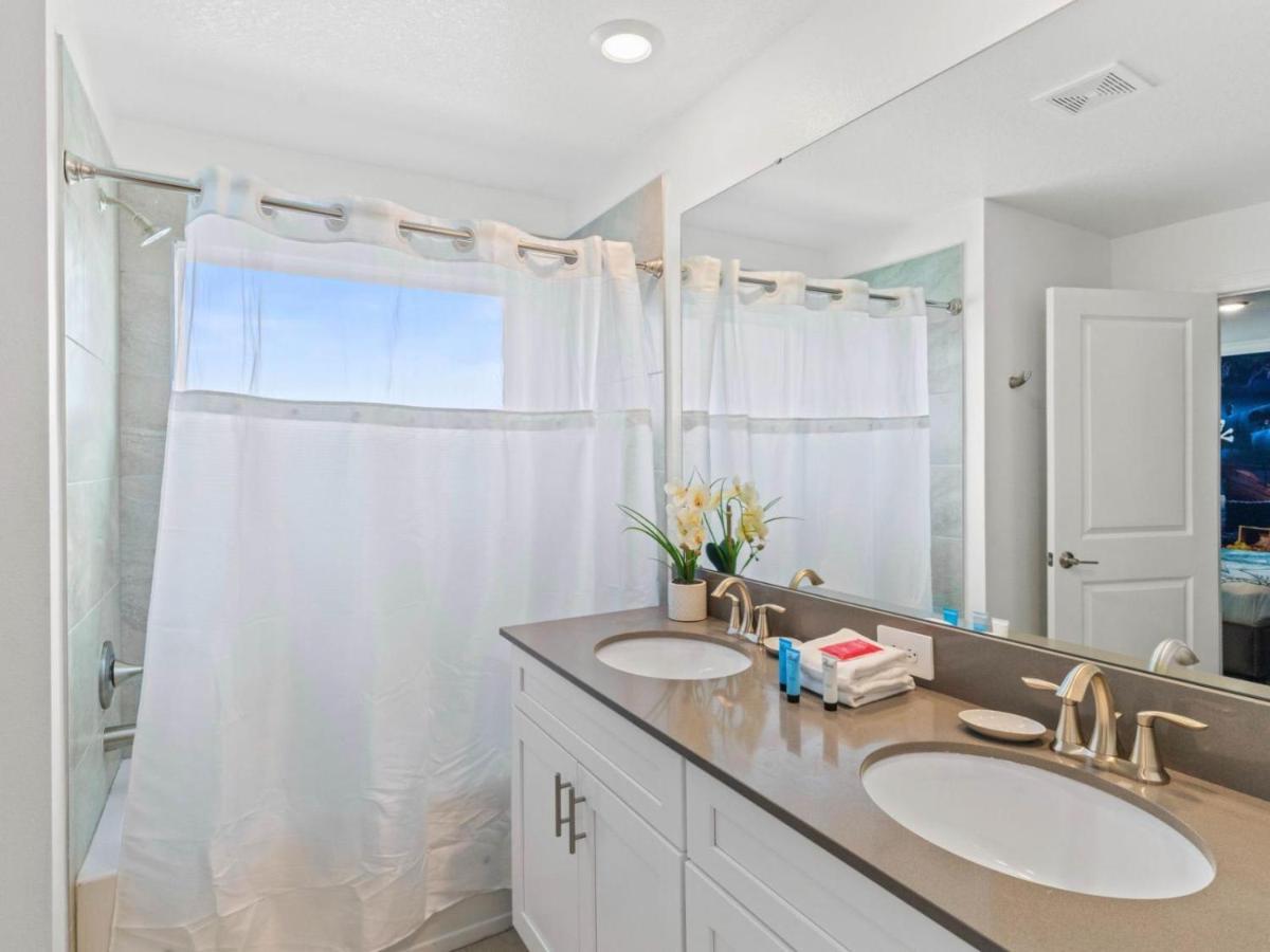 Gorgeous Condo Close To Disney W Private Pool Bbq - Themed Bedrooms Walk To Clubhouse Kissimmee Buitenkant foto