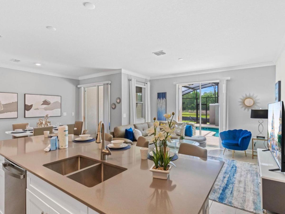 Gorgeous Condo Close To Disney W Private Pool Bbq - Themed Bedrooms Walk To Clubhouse Kissimmee Buitenkant foto